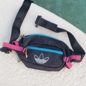 Adidas NWOT fanny pack extra large